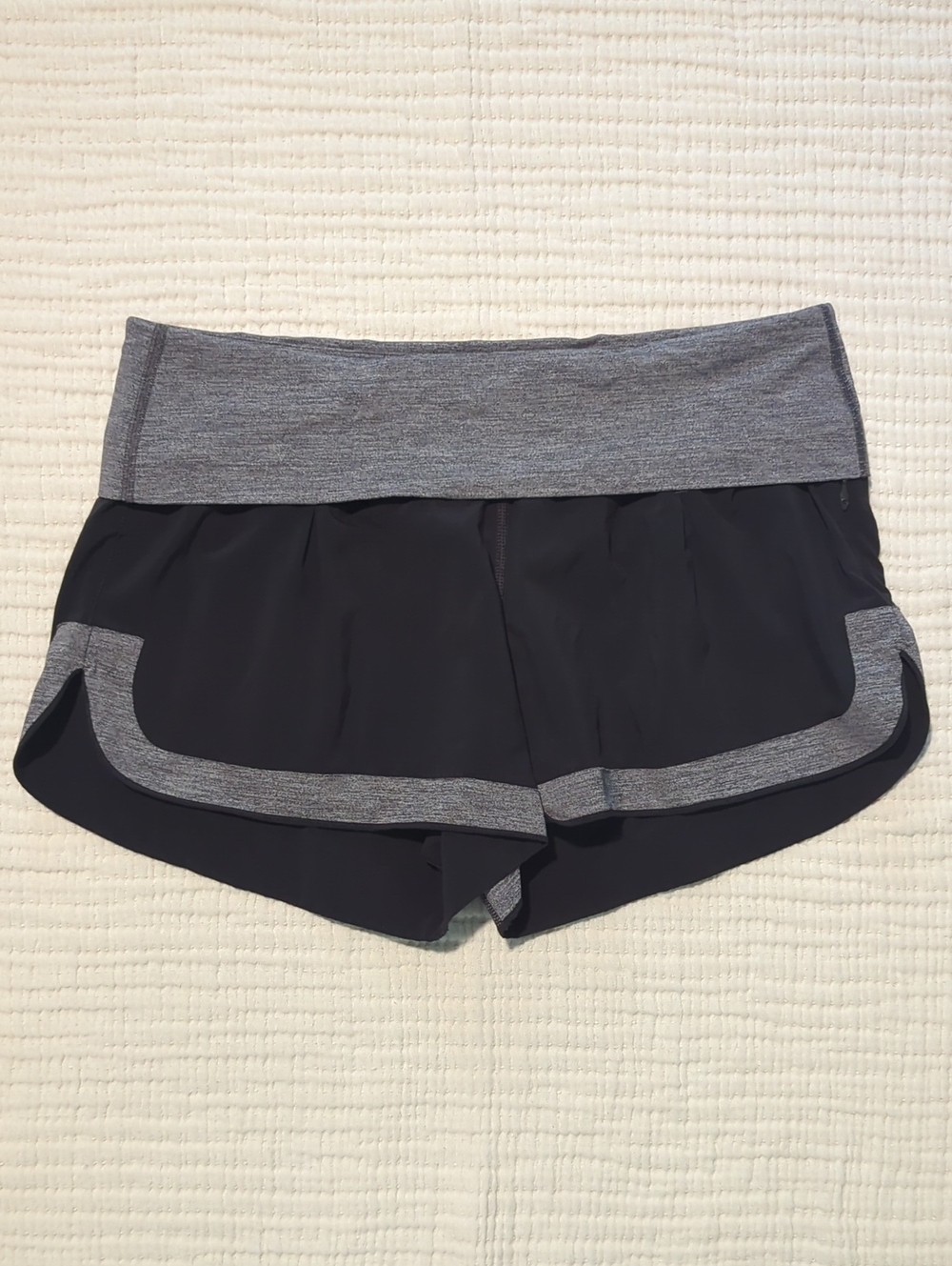 Lululemon Ready To Roll Shorts Size 8